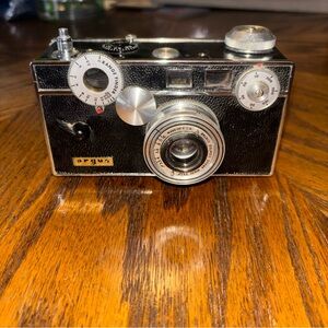 Vintage Argus C3 camera